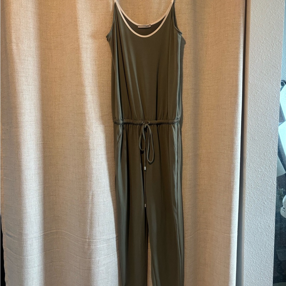 Zara Olive Green Sleeveless Jumpsuit